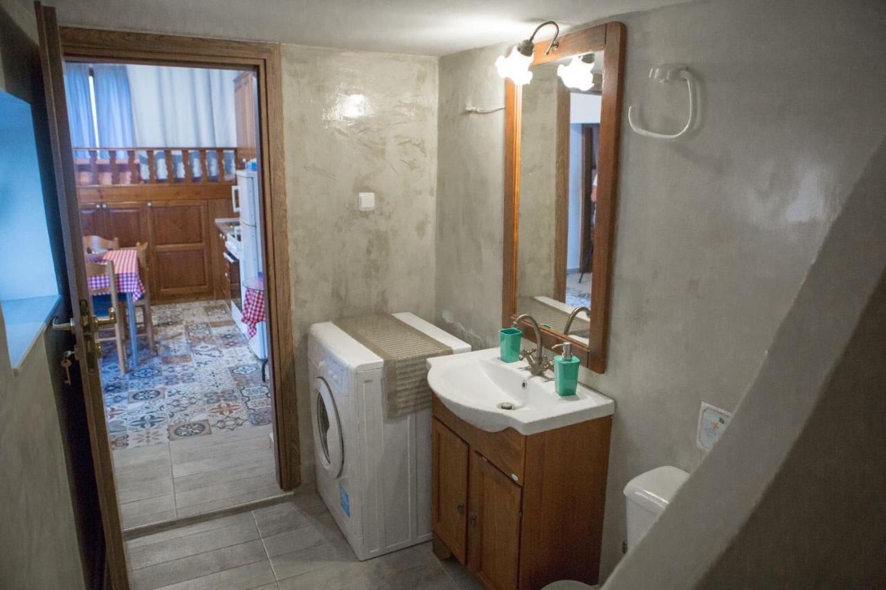 Grandmother'S House Apartment Psinthos Bagian luar foto