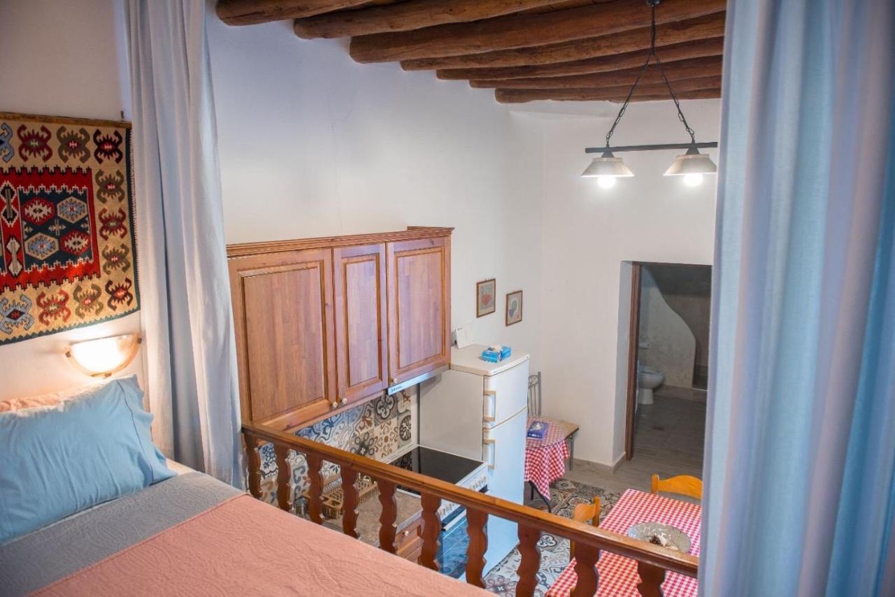 Grandmother'S House Apartment Psinthos Bagian luar foto