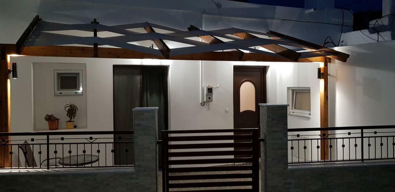 Grandmother'S House Apartment Psinthos Bagian luar foto